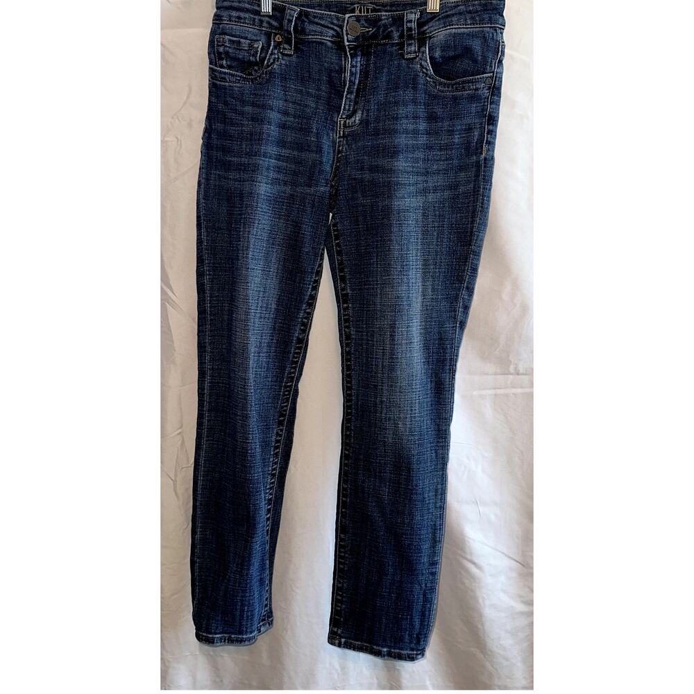 Kut from the Kloth Womens Size 8 Straight Leg Medium Wash Denim Jeans